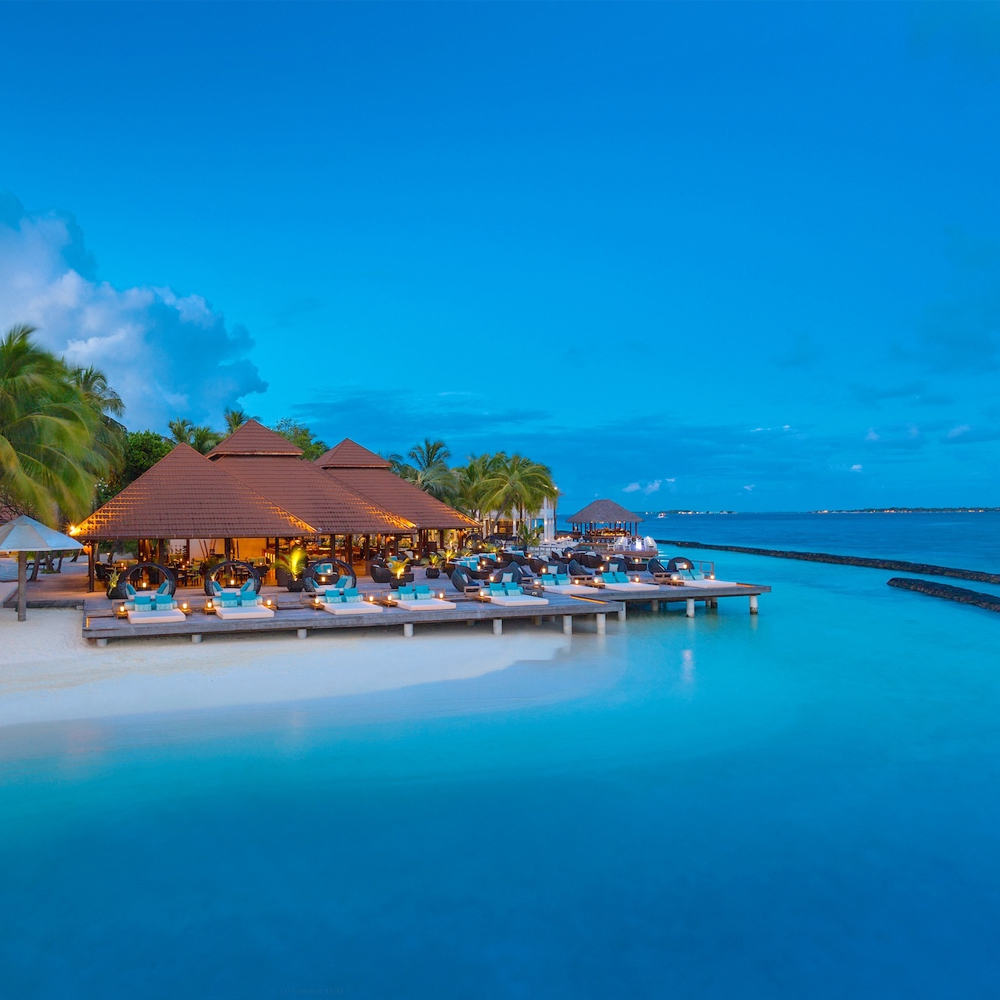 MALDIVES – LUXURY PACKAGE – 6 NIGHTS / 7 DAYS